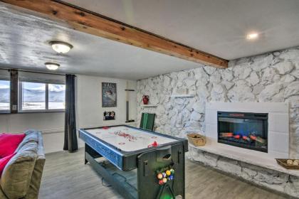 Cozy Escape with Hot Tub Access and Mountain View - image 10