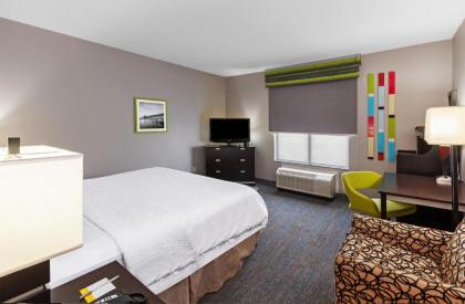 Hampton Inn & Suites Houston/League City - image 15