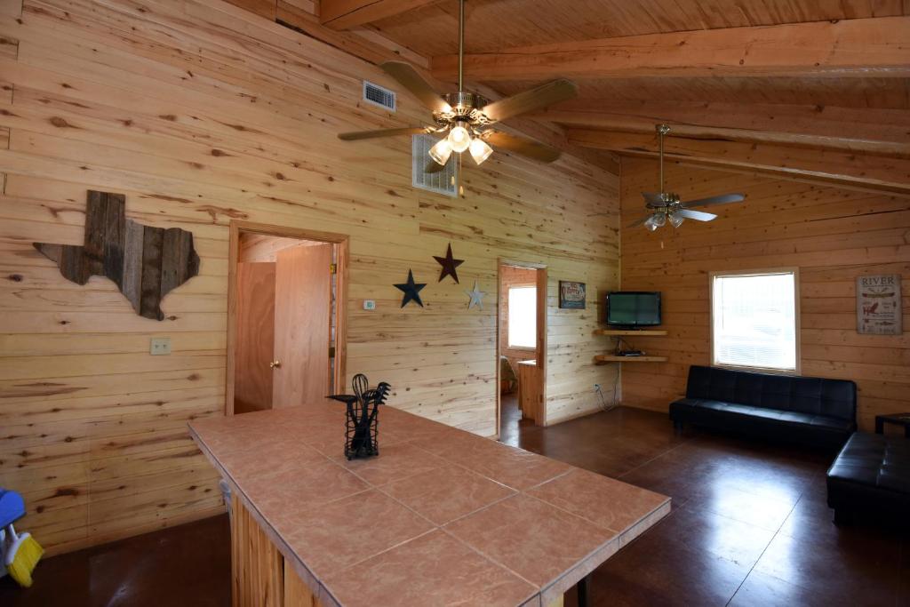 River Bluff Cabins - image 5