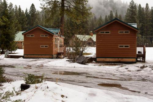 Leavenworth Camping Resort Cottage 5 - image 2