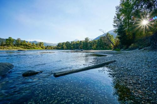 Peaceful Pines - image 4