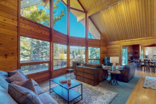 Gordon Haus at Kahler Glen - main image