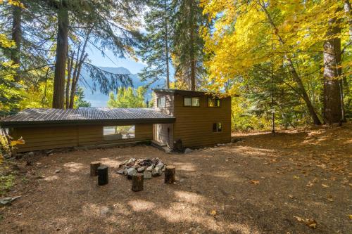 Vista View Chalet - 2 Bed 1 Bath Vacation home in Lake Wenatchee - image 4