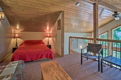 Secluded Leavenworth Cabin with Mtn Views and Fire Pit - image 3