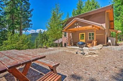 Secluded Leavenworth Cabin with Mtn Views and Fire Pit - image 4