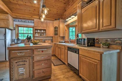 Log Cabin with Hot Tub on Wenatchee River - image 7