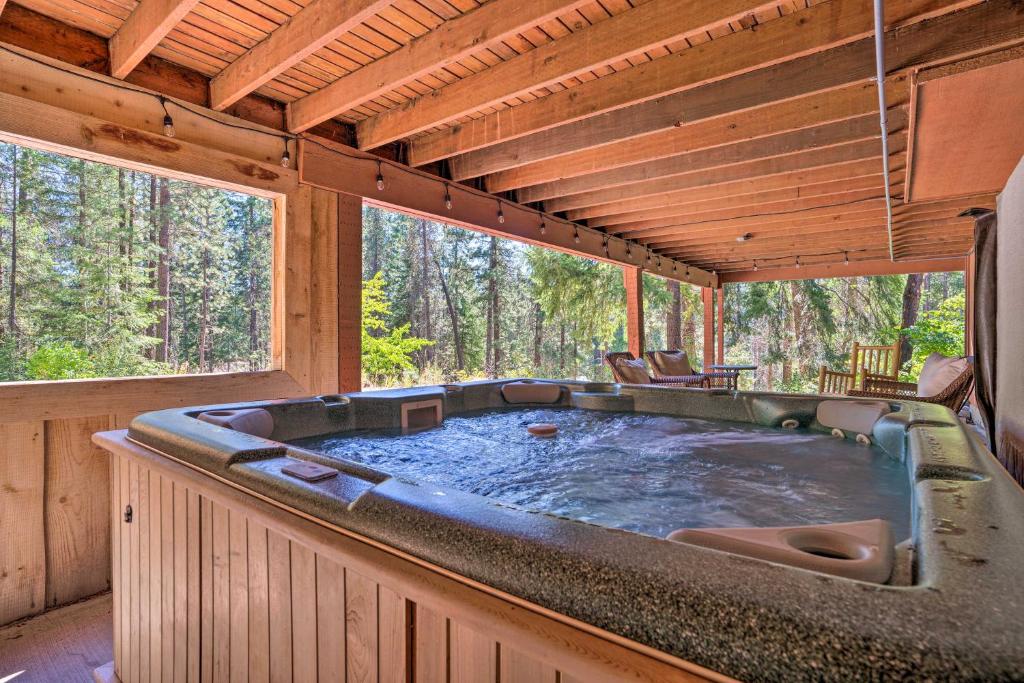 Modern Alpine Cabin with Hot Tub and Game Room! - image 3