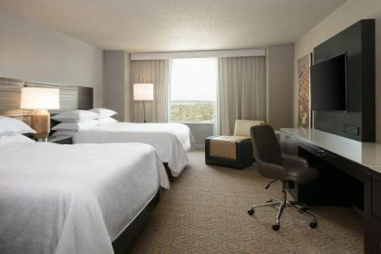 Sheraton Overland Park Hotel at the Convention Center - image 11