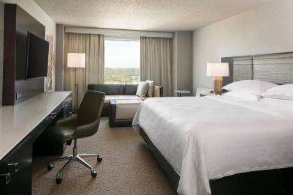 Sheraton Overland Park Hotel at the Convention Center - image 12