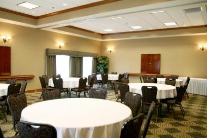 Hampton Inn Lebanon - image 12