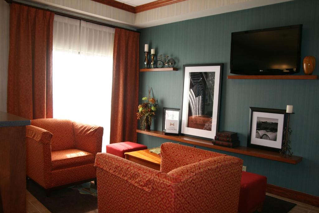 Hampton Inn Lebanon - image 3