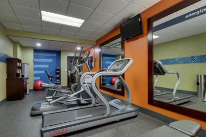 Hampton Inn Lebanon - image 9