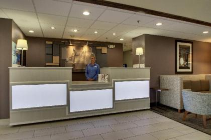 Holiday Inn Express Hotel & Suites Lebanon - image 5