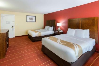 Quality Inn - image 5