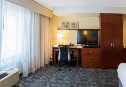 Courtyard by Marriott Hanover Lebanon - image 9