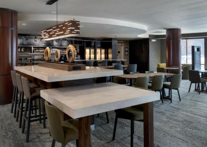 Courtyard by Marriott Lebanon - image 8