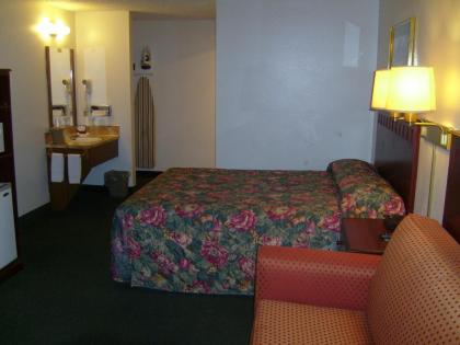 Shanico Inn - image 11