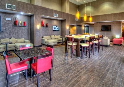 Hampton Inn & Suites Lebanon - image 8