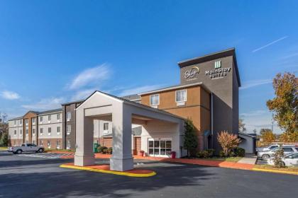 Sleep Inn And Suites Lebanon - image 1