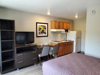 WoodSpring Suites Lebanon - image 8