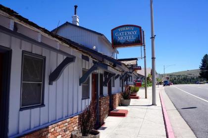 Motel in Lee Vining California