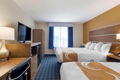 Quality Inn - image 15