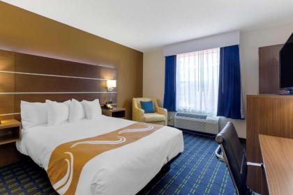 Quality Inn - image 9