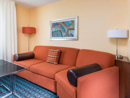 Fairfield Inn & Suites Kansas City Lee's Summit - image 3