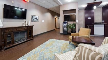 Best Western Plus Lee's Summit Hotel & Suites - image 10