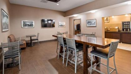 Best Western Plus Lee's Summit Hotel & Suites - image 12