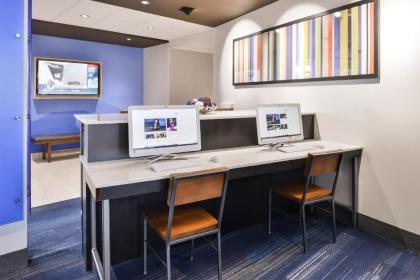 Holiday Inn Express & Suites - Kansas City - Lee's Summit an IHG Hotel - image 11