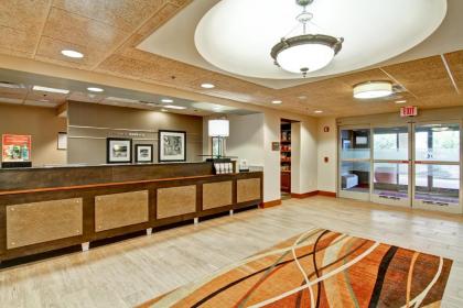 Hampton Inn & Suites Leesburg - image 15