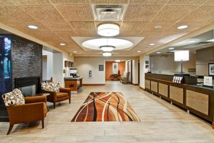 Hampton Inn & Suites Leesburg - image 18