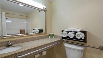 Best Western Leesburg - image 15