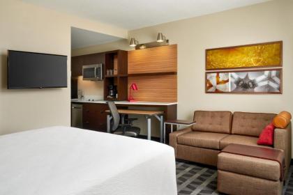 TownePlace Suites by Marriott Leesburg - image 10