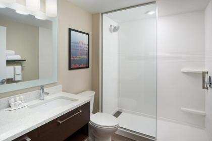 TownePlace Suites by Marriott Leesburg - image 11