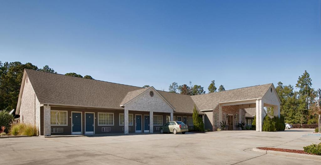 SureStay Hotel by Best Western Leesville - image 2