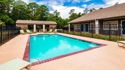 SureStay Hotel by Best Western Leesville - image 8