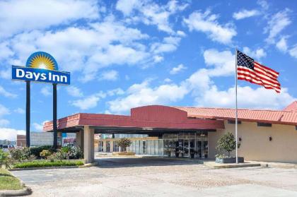 Days Inn by Wyndham Leesville - image 2