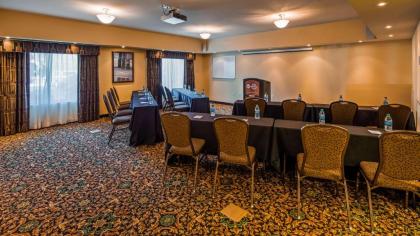 Best Western PLUS Westgate Inn and Suites - image 10