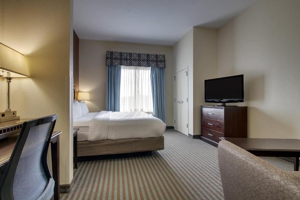 Holiday Inn Express Leland - Wilmington Area an IHG Hotel - image 6