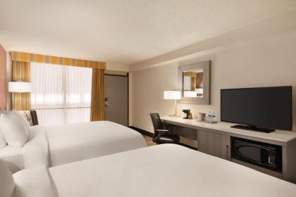 Radisson Hotel Lenexa Overland Park - image 12