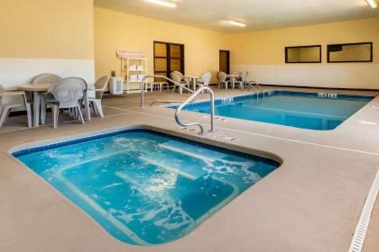 Quality Inn & Suites Lenexa Kansas City - image 6