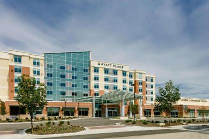 Hyatt Place Kansas City Lenexa City Center - image 1