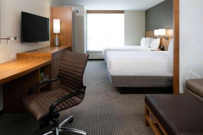 Hyatt Place Kansas City Lenexa City Center - image 12