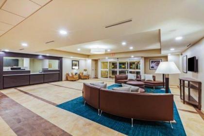 Candlewood Suites Lenexa - Overland Park Area - image 13