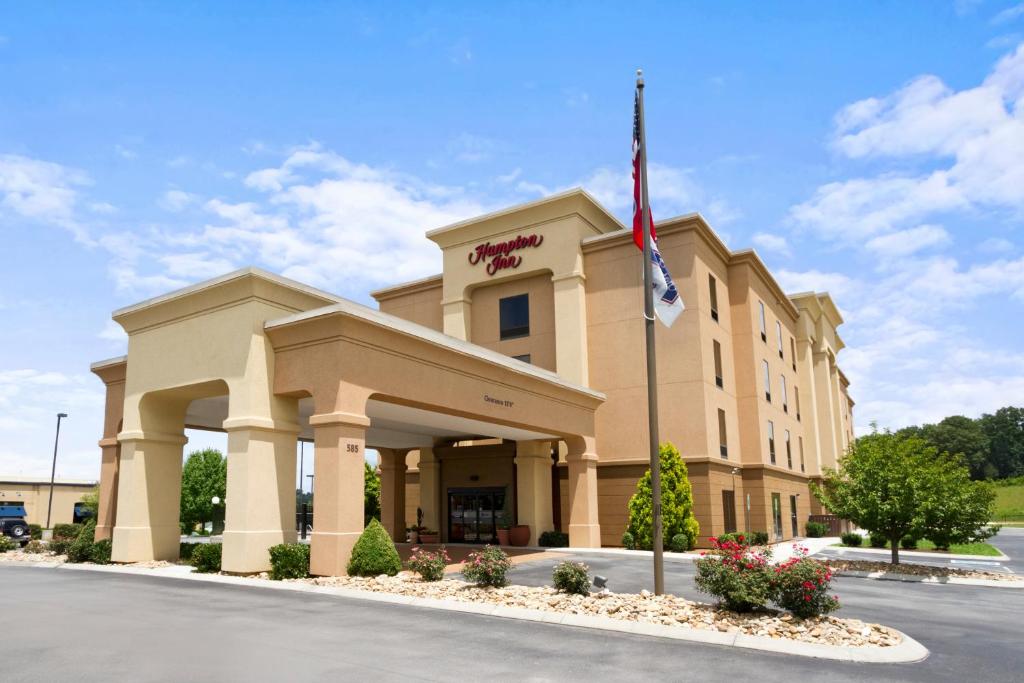 Hampton Inn Lenoir City - image 3