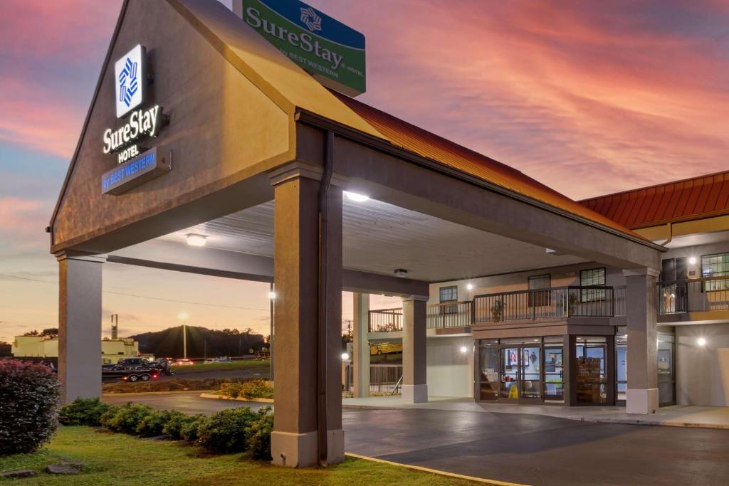 SureStay Hotel by Best Western Lenoir City - main image