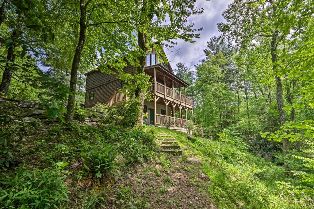 Cabin with 22 Acres and Patio - 3 Mi to Blowing Rock - main image