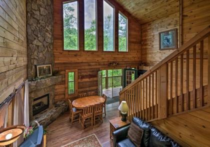 Cabin with 22 Acres and Patio - 3 Mi to Blowing Rock - image 11